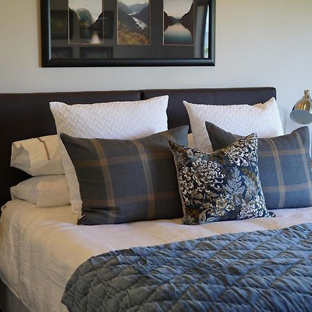 Mt Rosa Lodge Boutique Vineyard Accommodation Wanaka Eksteriør billede